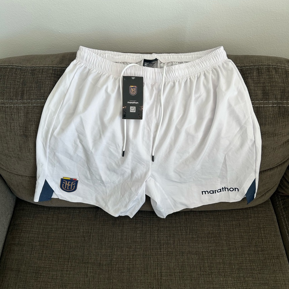 Marathon Authentic Ecuador National Soccer Team White Shorts Men’s Sz: XL